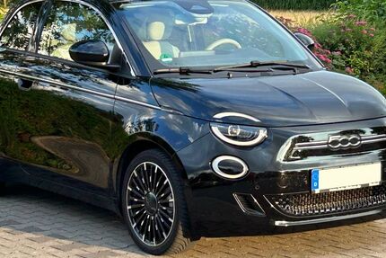 Fiat 500e 35.000 km 18.950 &euro; Erwitte 59597