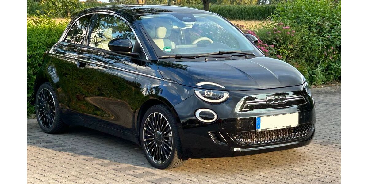 Fiat 500e 35.000 km 18.950 &euro; Erwitte 59597