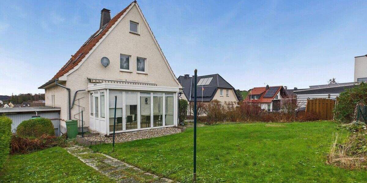 Einfamilienhaus Warstein - 8 Zimmer, 137 m&sup2;, 169.710&euro; | Angebot:25684273