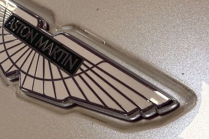 Aston Martin DB9 38.330 km 74.500 &euro; Paderborn 33104