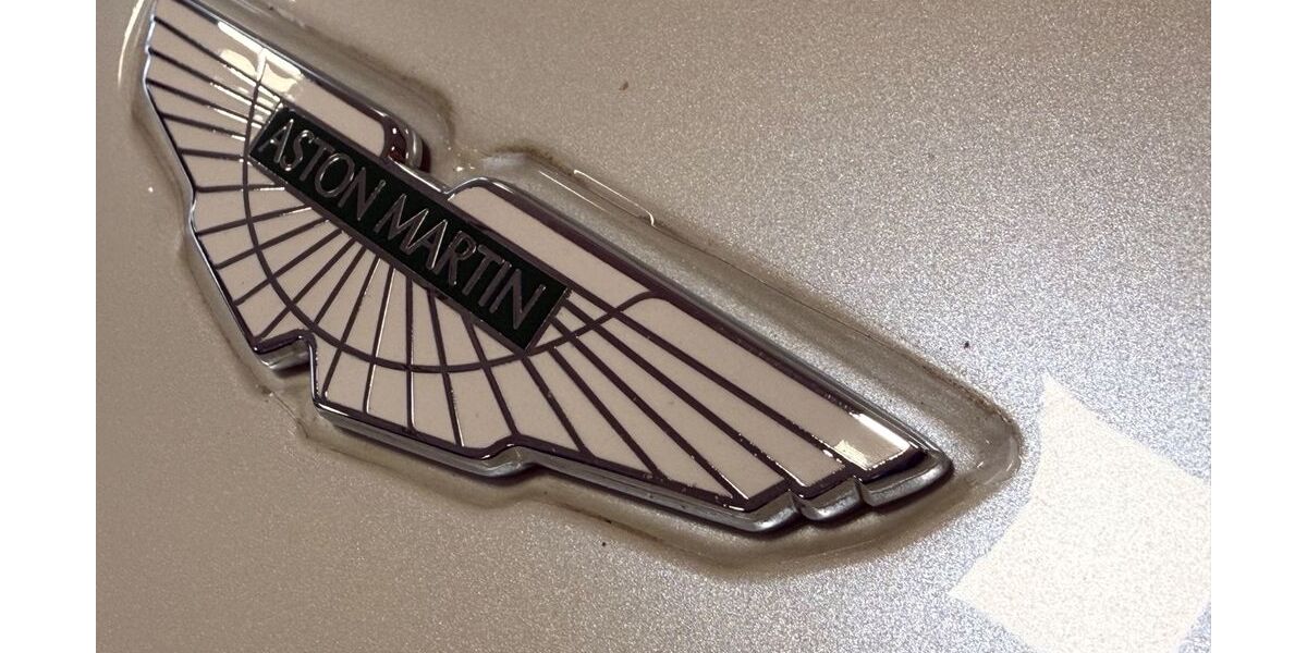 Aston Martin DB9 38.330 km 74.500 &euro; Paderborn 33104