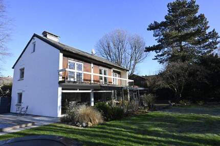 Haus Lippstadt Bad Waldliesborn - 8 Zimmer, 240 m&sup2;, 850.000&euro; | Angebot:25850608