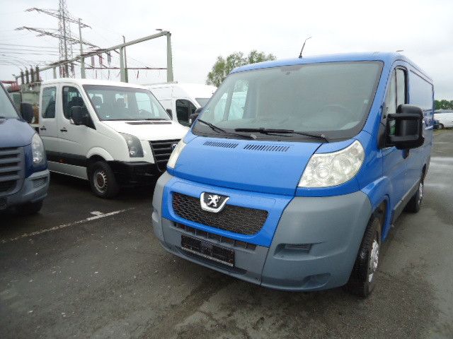 Peugeot Boxer 268.100 km 4.490 &euro; Paderborn 33104