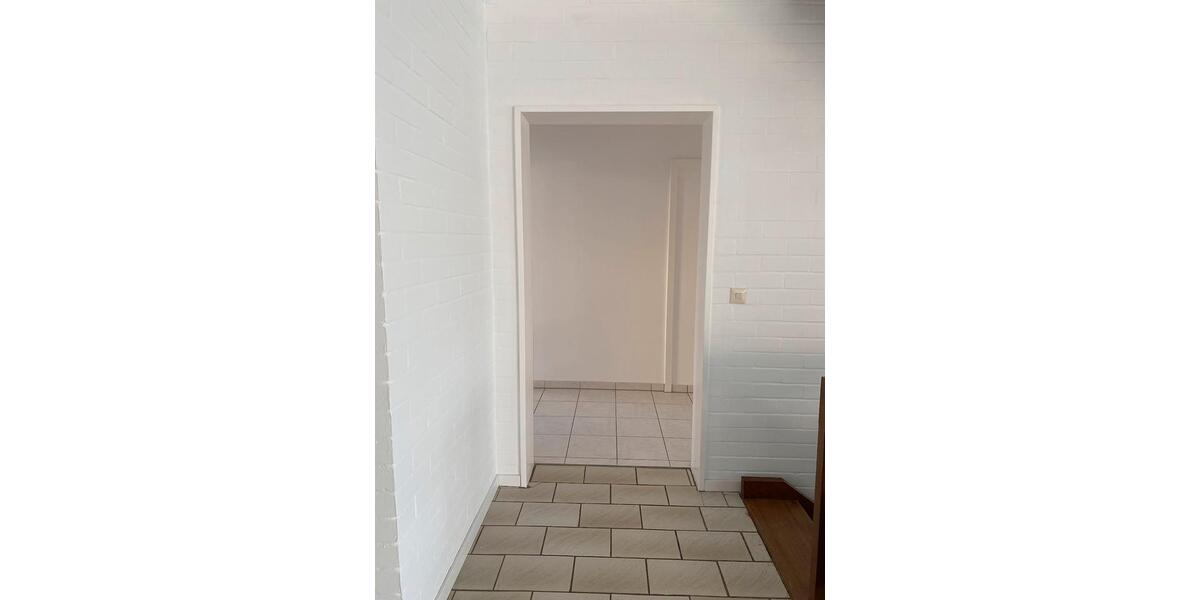 Einfamilienhaus Paderborn Elsen - 6 Zimmer, 250 m&sup2;, 2.000&euro; | Angebot:24515527