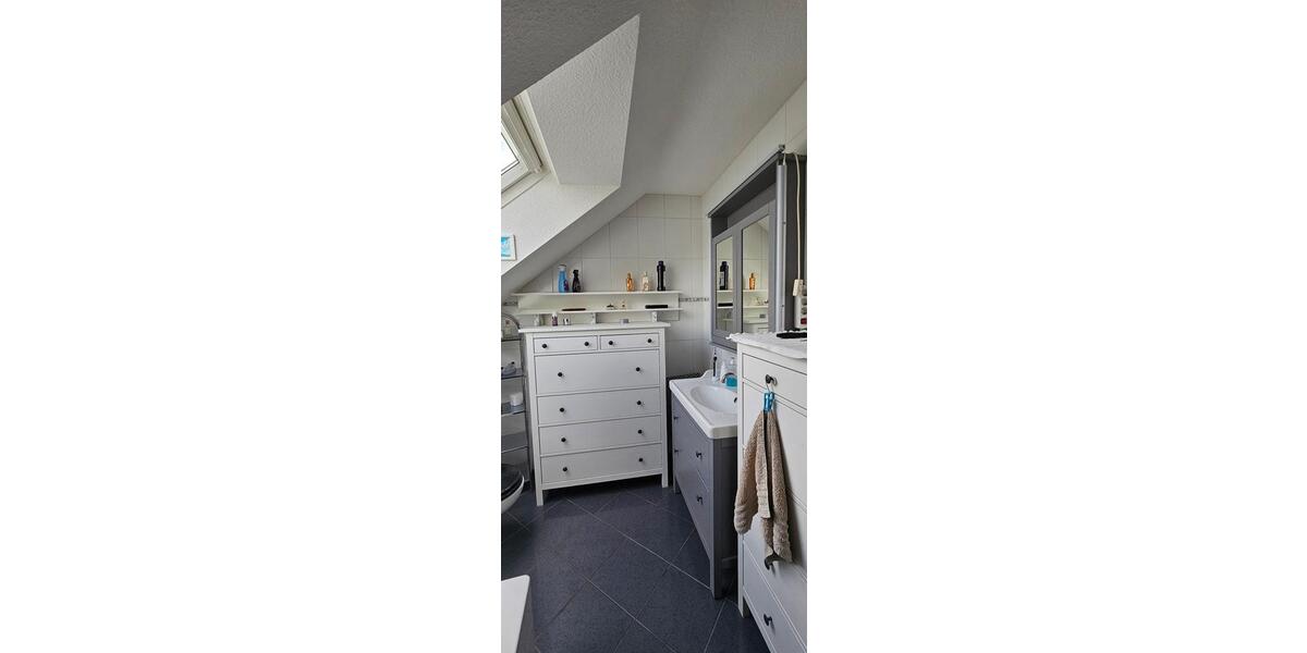 Dachgeschoßwohnung Rietberg - 3 Zimmer, 84 m&sup2;, 830&euro; | Angebot:26646843