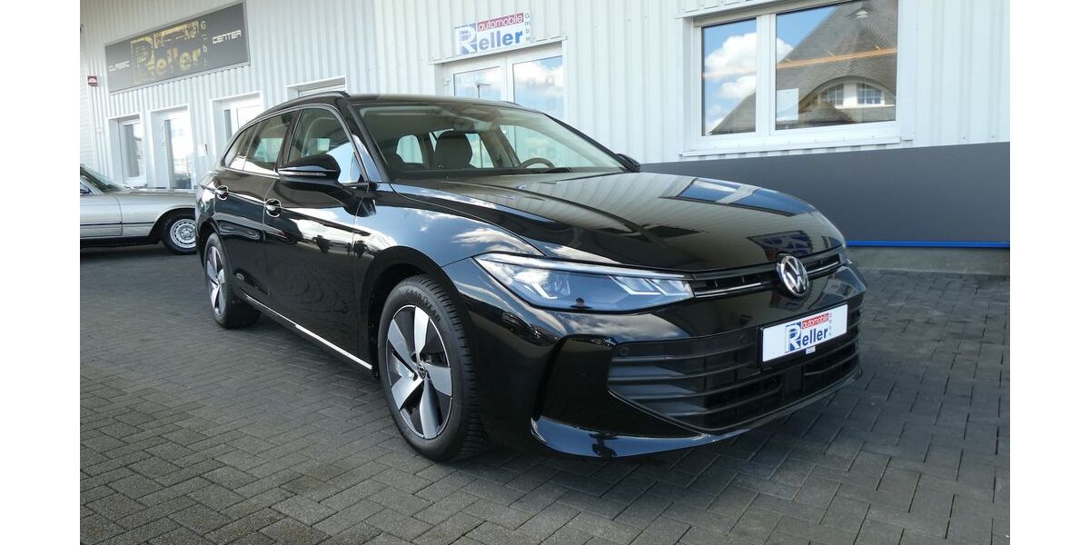 VW Passat Variant 25.502 km 28.490 &euro; Paderborn 33106