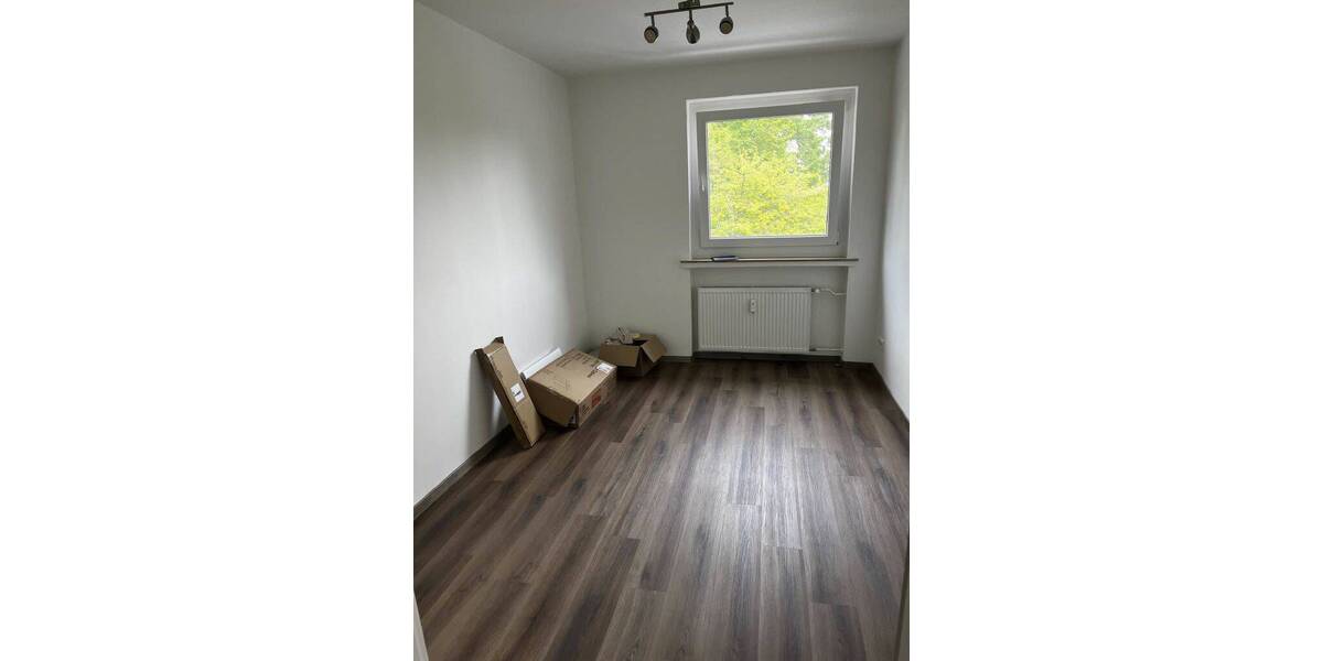 Etagenwohnung Lippstadt-Süd Kernstadt - 4 Zimmer, 82 m&sup2;, 650&euro; | Angebot:26796782