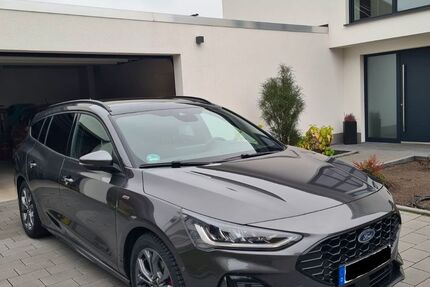Ford Focus 48.141 km 22.500 &euro; Paderborn 33104