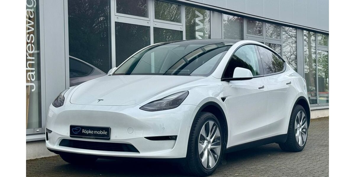 Tesla Model Y 154.896 km 29.980 &euro; Paderborn 33100