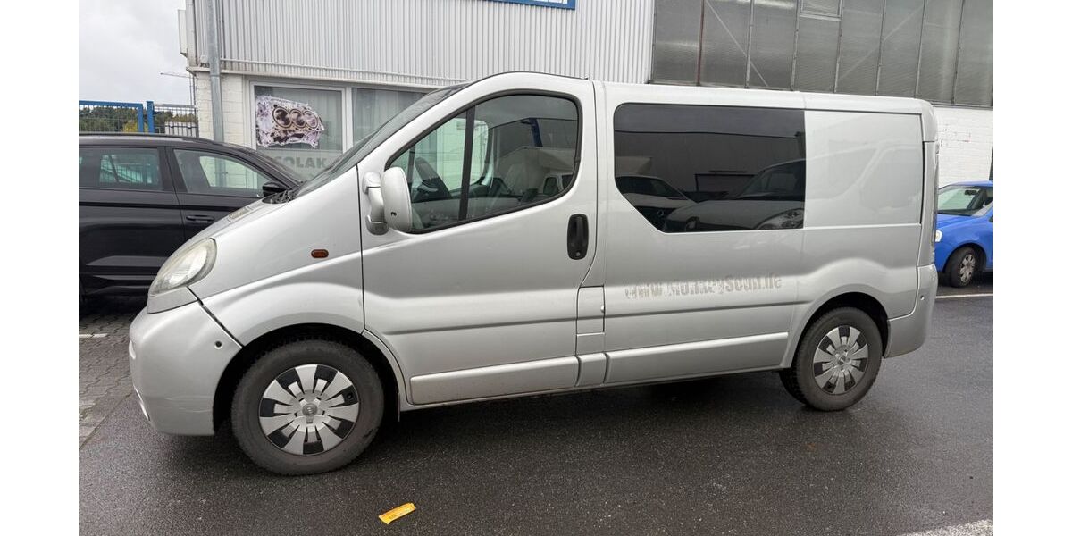 Opel Vivaro 312.000 km 3.799 &euro; Rheda-Wiedenbrück 33378
