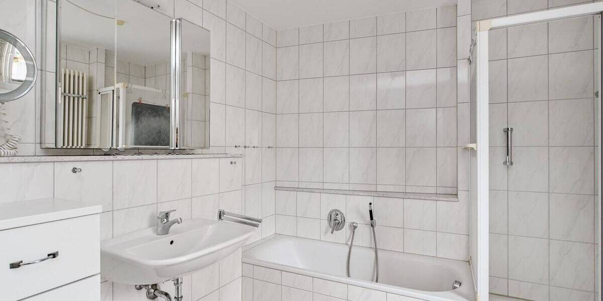 Etagenwohnung Gütersloh Innenstadt - 3 Zimmer, 143 m&sup2;, 439.000&euro; | Angebot:26644140