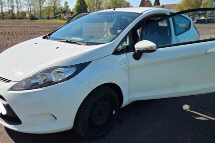 Ford Fiesta 171.500 km 3.900 &euro; Gütersloh 33332