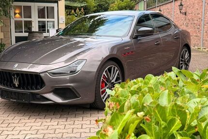 Maserati Ghibli 79.500 km 76.000 &euro; Gütersloh 33335