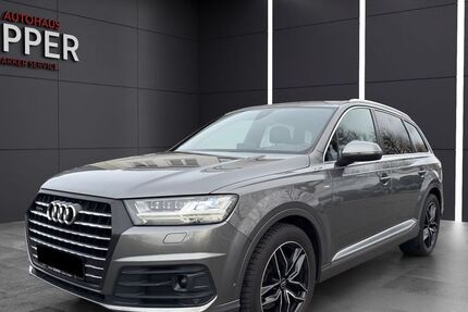 Audi Q7 220.000 km 27.990 &euro; Paderborn 33104