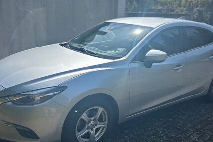 Mazda 3 55.000 km 15.300 &euro; Lippstadt 59555
