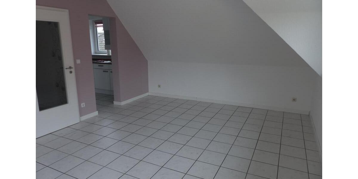 Dachgeschoßwohnung Paderborn - 3 Zimmer, 69 m&sup2;, 225.000&euro; | Angebot:26048372
