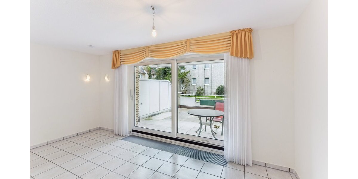 Sofort frei: Gepflegte 2-Zimmer-Erdgeschosswohnung mit großem Balkon & Tiefgaragenstellplatz - Erdgeschoßwohnung Bad Sassendorf | Angebot:25851708