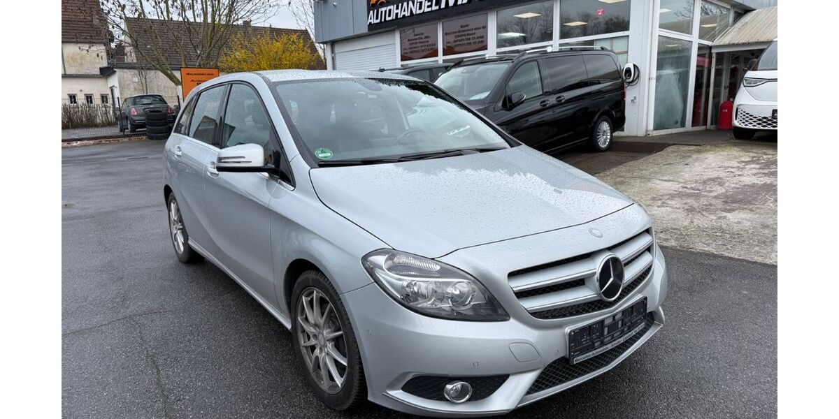 Mercedes-Benz B 180 61.250 km 11.890 &euro; Soest 59494