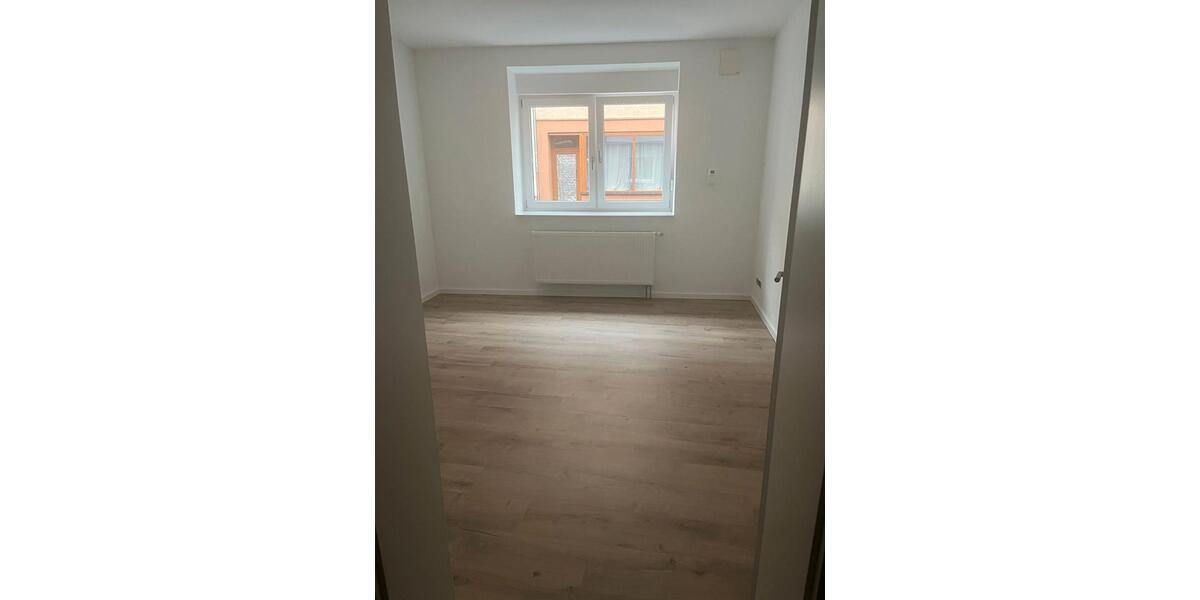 Erdgeschoßwohnung Paderborn - 3 Zimmer, 86 m&sup2;, 830&euro; | Angebot:26546072