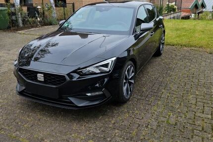 Seat Leon 64.000 km 17.250 &euro; Büren 33142