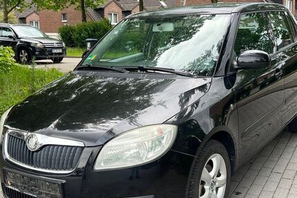 Skoda Fabia 114.521 km 3.490 &euro; Paderborn 33100