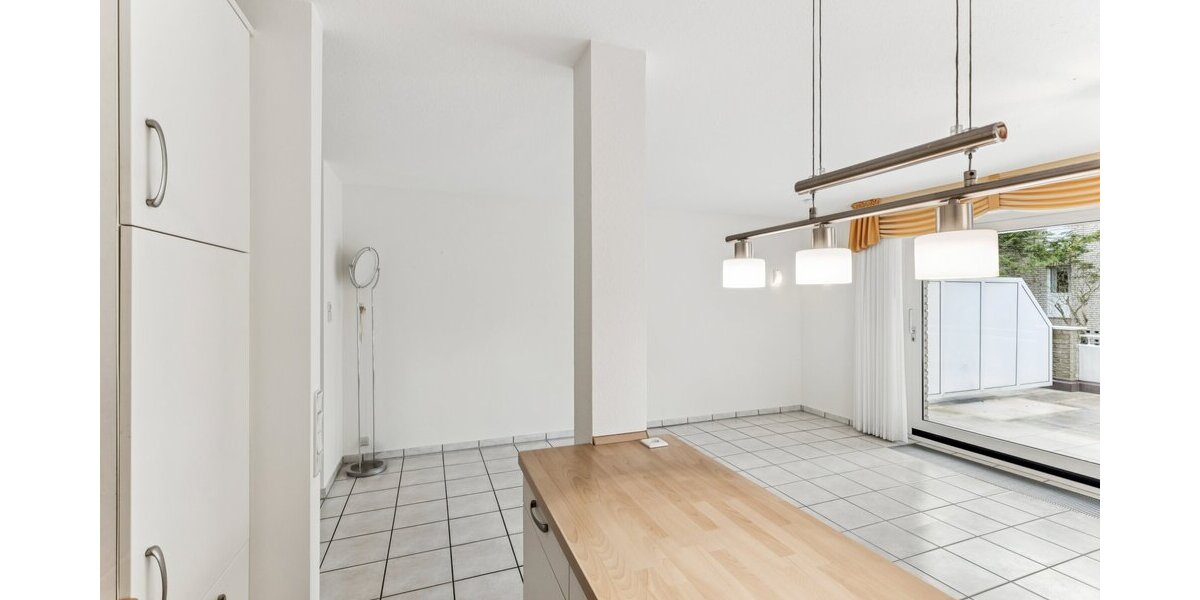 RESERVIERT - Sofort frei: Gepflegte 2-Zimmer-Erdgeschosswohnung mit großem Balkon & Tiefgaragenstellplatz - Erdgeschoßwohnung Bad Sassendorf | Angebot:25851708