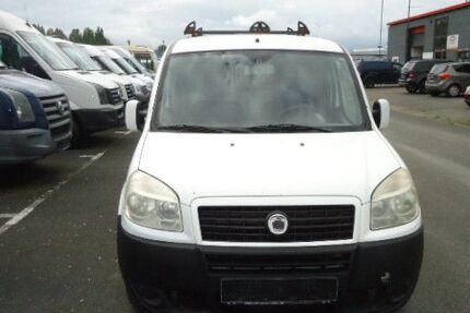 Fiat Doblo 186.300 km 2.690 &euro; Paderborn 33104