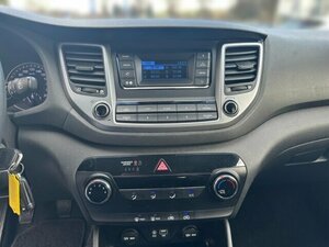 Hyundai TUCSON blue Classic 2WD 1.6 Alarm Tel.-Vorb. Berga 108.413 km 11.450 &euro; Bad Wünnenberg 33181