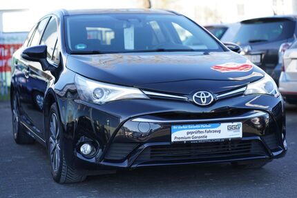Toyota Avensis 198.211 km 7.800 &euro; Rheda-Wiedenbrück 33378