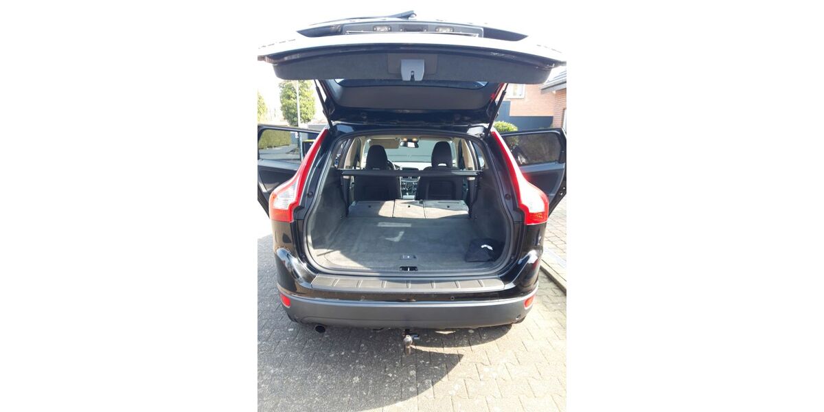 Volvo XC60 163.000 km 7.995 &euro; Gütersloh 33335