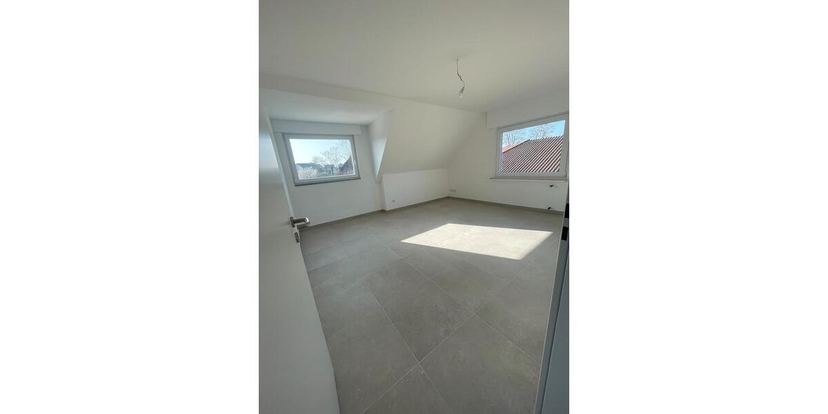 Dachgeschoßwohnung Erwitte - 3 Zimmer, 89 m&sup2;, 1.095&euro; | Angebot:26201624