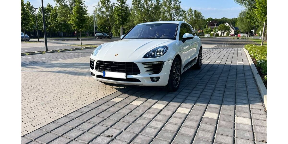 Porsche Macan 94.000 km 32.490 &euro; Verl 33415