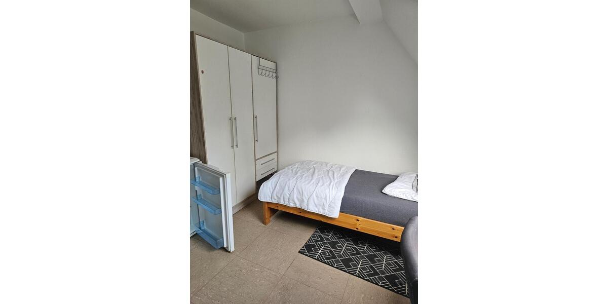 Etagenwohnung Lippstadt - 15 Zimmer, 20 m&sup2;, 400&euro; | Angebot:25131718