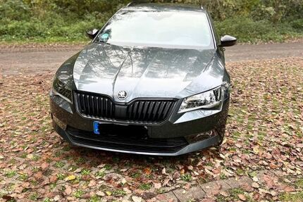 Skoda Superb 142.000 km 18.500 &euro; Paderborn 33102