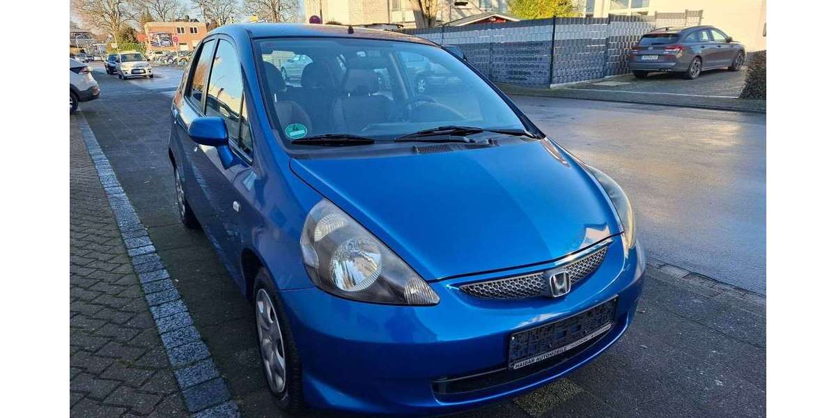 Honda Jazz 136.000 km 3.790 &euro; Paderborn 33100