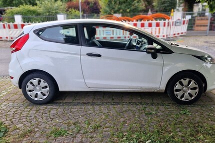 Ford Fiesta 190.000 km 3.500 &euro; Paderborn 33104
