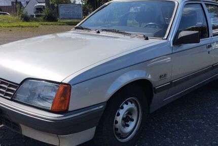 Opel Rekord 107.200 km 6.950 &euro; Paderborn 33104