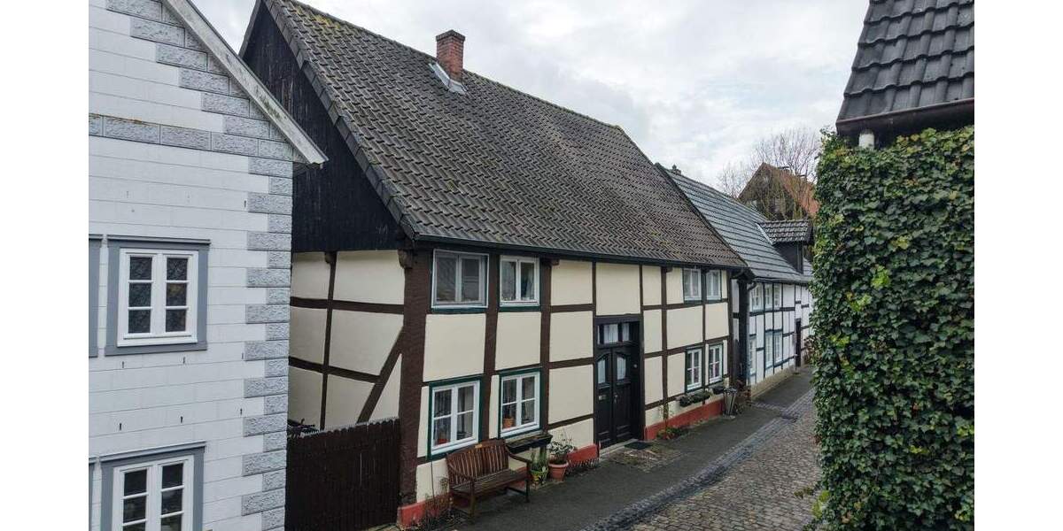 Einfamilienhaus Rheda-Wiedenbrück Rheda - 4 Zimmer, 131 m&sup2;, 258.000&euro; | Angebot:25820288