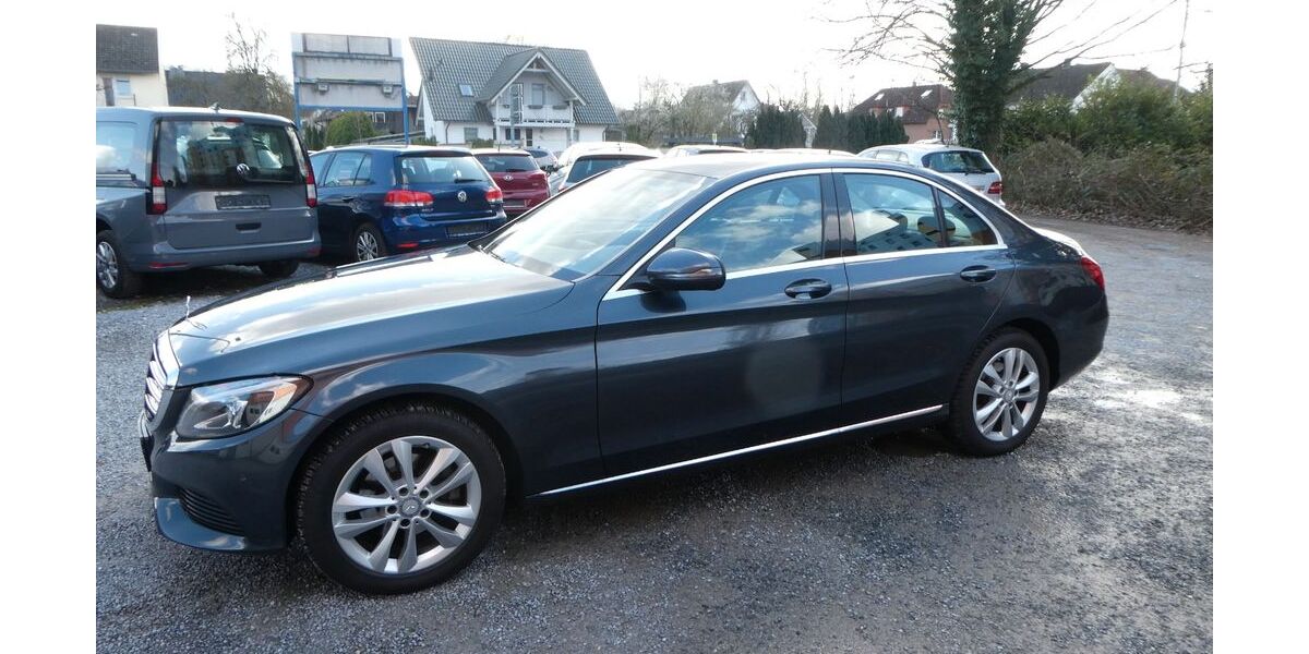 Mercedes-Benz C 220 186.500 km 15.999 &euro; Paderborn 33100