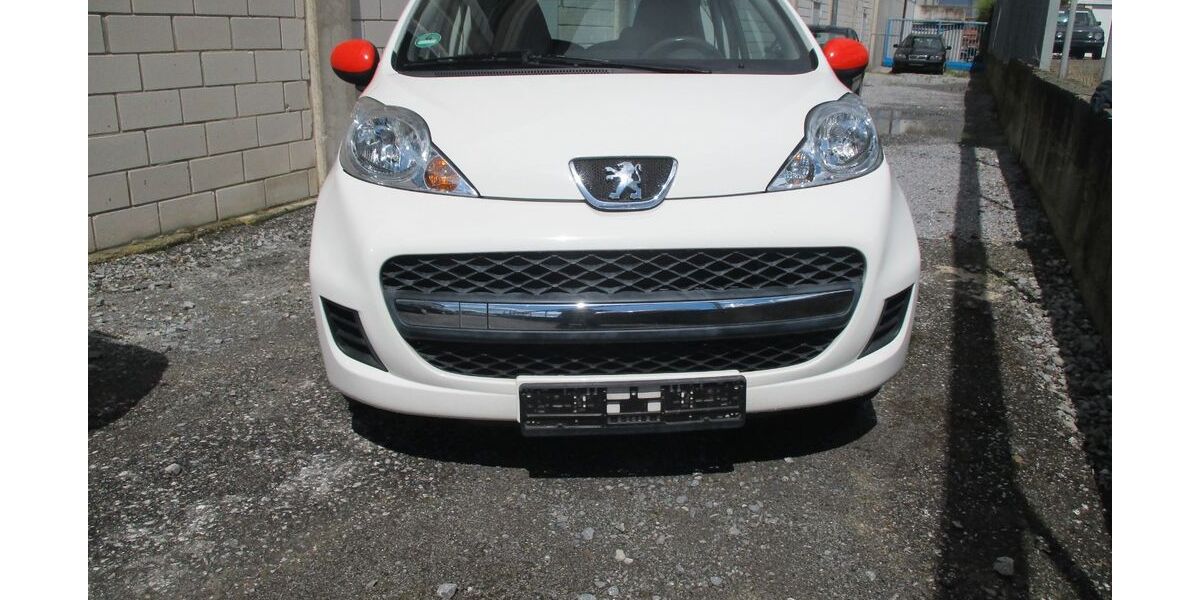 Peugeot 107 130.015 km 1.590 &euro; Paderborn 33106
