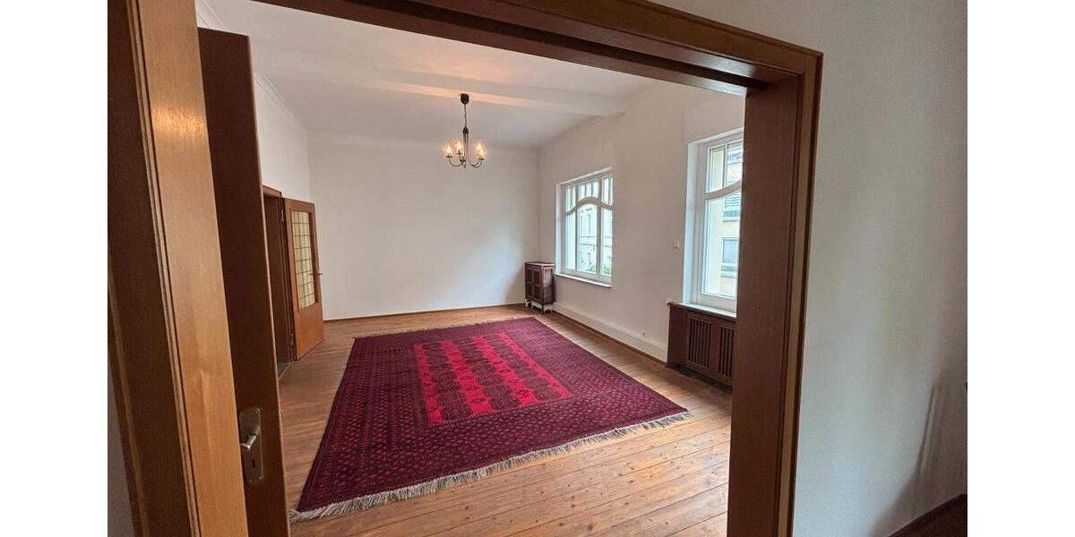 Etagenwohnung Beckum - 5 Zimmer, 140 m&sup2;, 1.000&euro; | Angebot:26597119