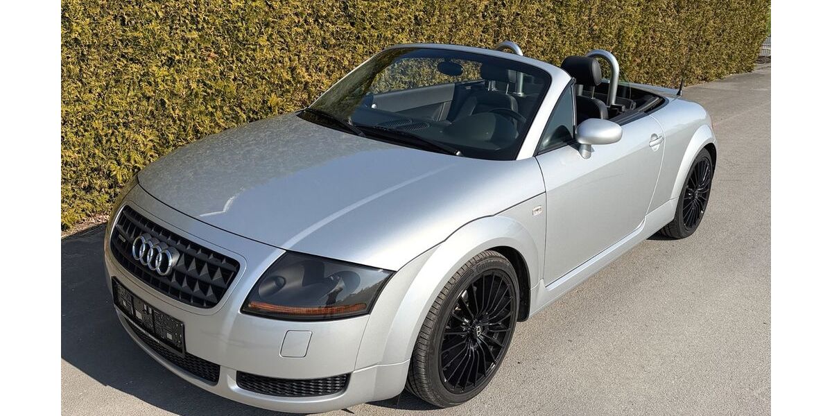 Audi TT 104.000 km 11.990 &euro; Rietberg 33397