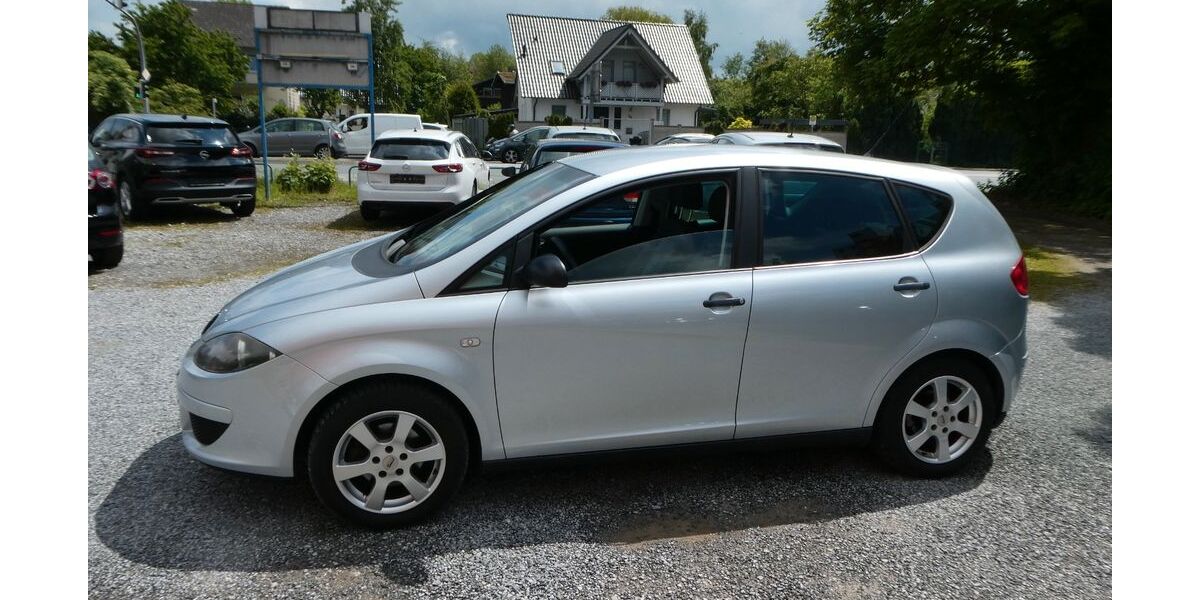 Seat Altea 150.000 km 2.499 &euro; Paderborn 33100