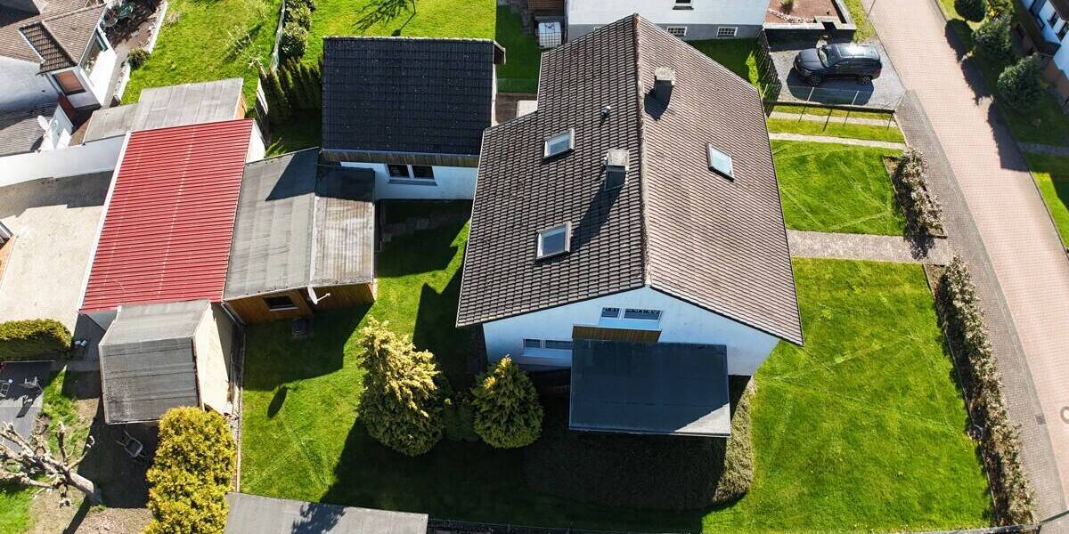 Einfamilienhaus Warstein - 1 Zimmer, 147 m&sup2;, 179.000&euro; | Angebot:26741165