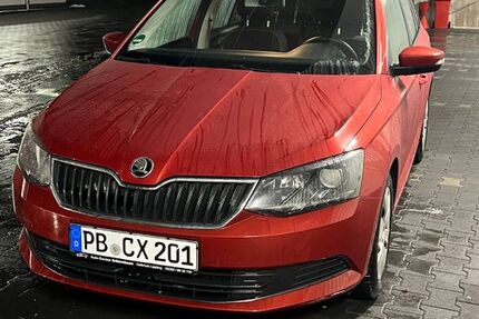 Skoda Fabia 92.806 km 9.200 &euro; Paderborn 33106