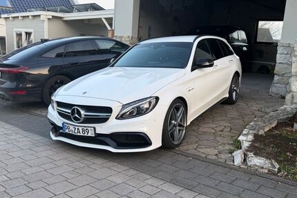 Mercedes-Benz C 63 AMG 95.000 km 34.500 &euro; Salzkotten 33154