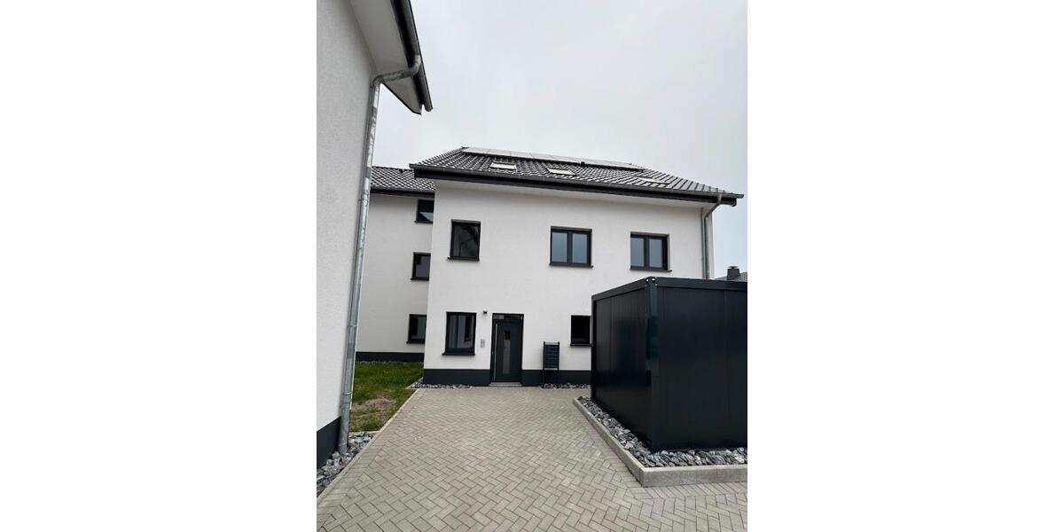 Erdgeschoßwohnung Lippstadt Garfeln - 3 Zimmer, 80 m&sup2;, 1.098&euro; | Angebot:26506397