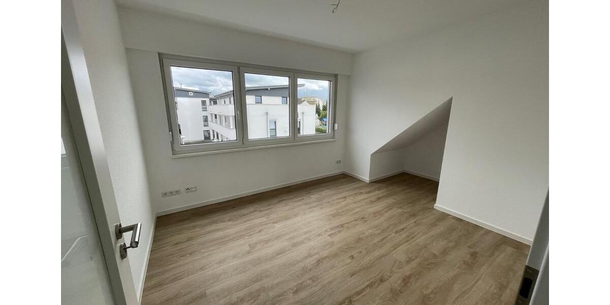 Dachgeschoßwohnung Paderborn Univiertel - 2 Zimmer, 90 m&sup2;, 1.044&euro; | Angebot:25780049
