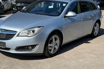 Opel Insignia 133.000 km 6.999 &euro; Paderborn 33100