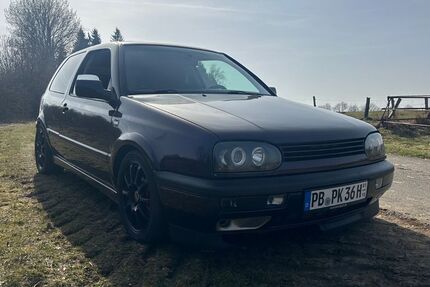 VW Golf 281.000 km 2.500 &euro; Paderborn 33106